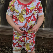 Good Eatin' Crawfish Print 2 Piece Short Premium Bamboo Set